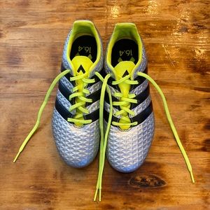 Adidas Soccer cleats size 6